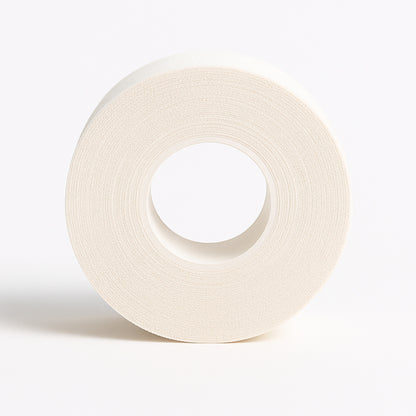 Medicalcorner24 SportTape: weiße Sporttape-Rolle mit Innenkern